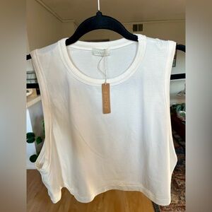 NWT SKIMS Boyfriend Crop Tank, size M